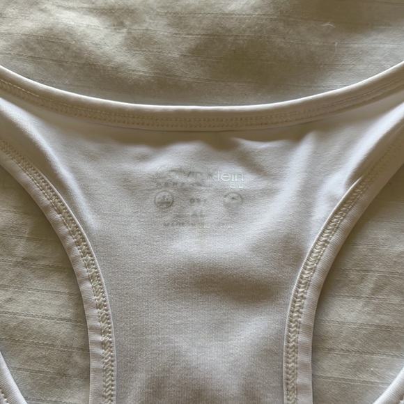 Ladies tank - Picture 2 of 2